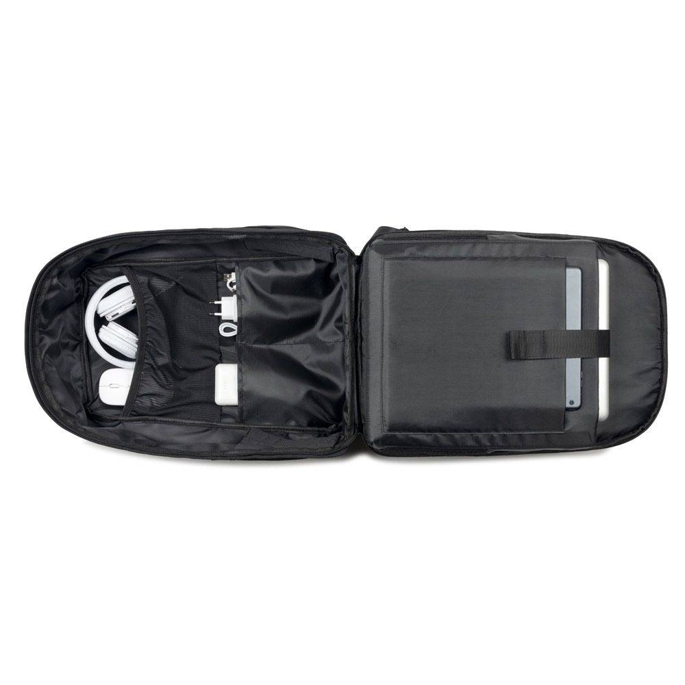 YANGON BPACK. Mochila antirroubo, em poliéster reciclado 600D twill, resistente à água, e bolso para